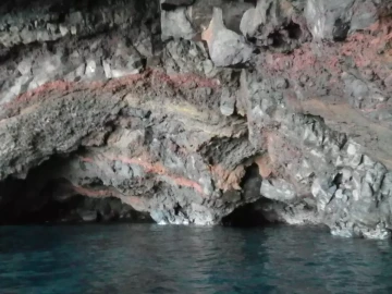 Grotte, îles éoliennes