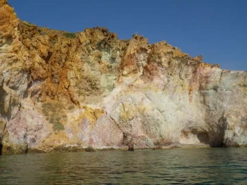 falaise à Kimolos