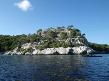 cala Macarella, Minorque en kayak de mer
