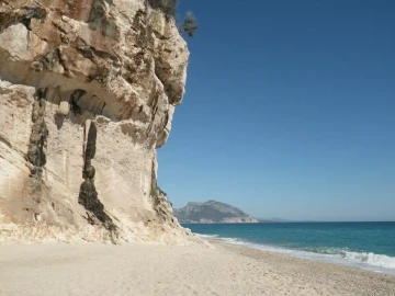 golfe d'Orosei, cala Luna, bivouac en randonnée