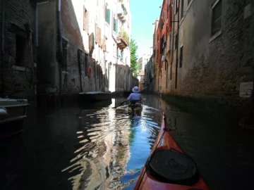 un canal (Venise)